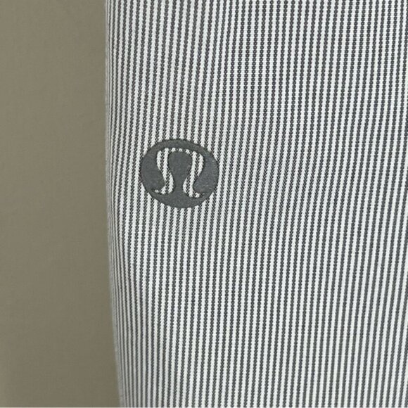 Lululemon Devi Dance Studio Pant White Grey Striped Size 4 Women’s 32” Mid Rise - Picture 7 of 12